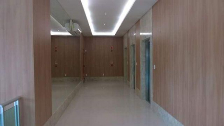 Sala Comercial à Venda ou Locação, 100 m² em Atalaia - Ananindeua