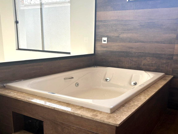 Foto do imóvel: Casa com 4 Quartos à Venda, 230 m² em Setor Faiçalville - Goiânia