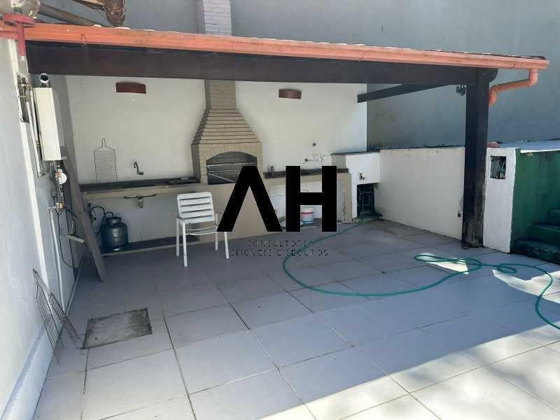 Imagem Casa com 4 Quartos à Venda, em Muriqui - Niterói