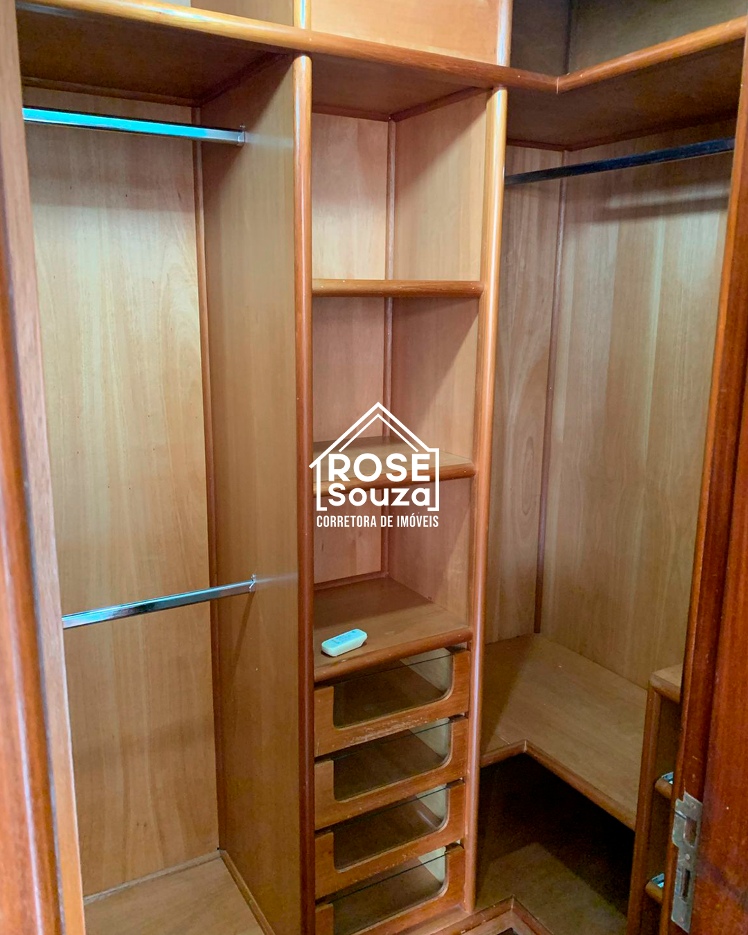 Imagem Apartamento com 3 Quartos à Venda, 136 m²em Santo Antônio - Belo Horizonte