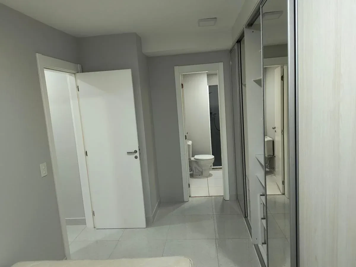 Imagem Apartamento com 2 Quartos à Venda, 59 metros em Capão Raso - Curitiba