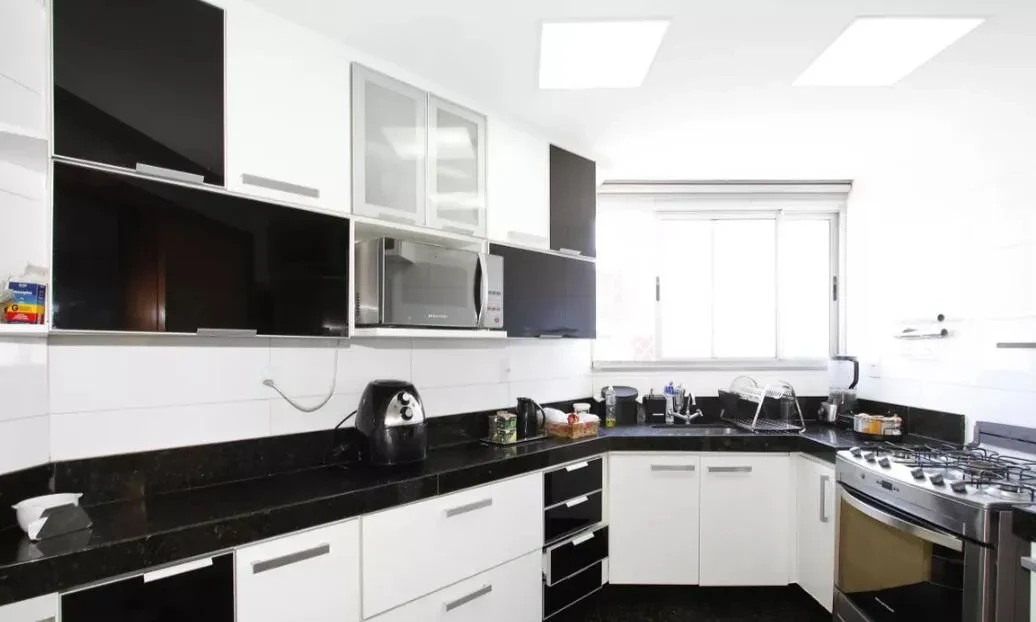 Foto do imóvel: Apartamento com 4 Quartos à Venda, 140 m² em Buritis - Belo Horizonte