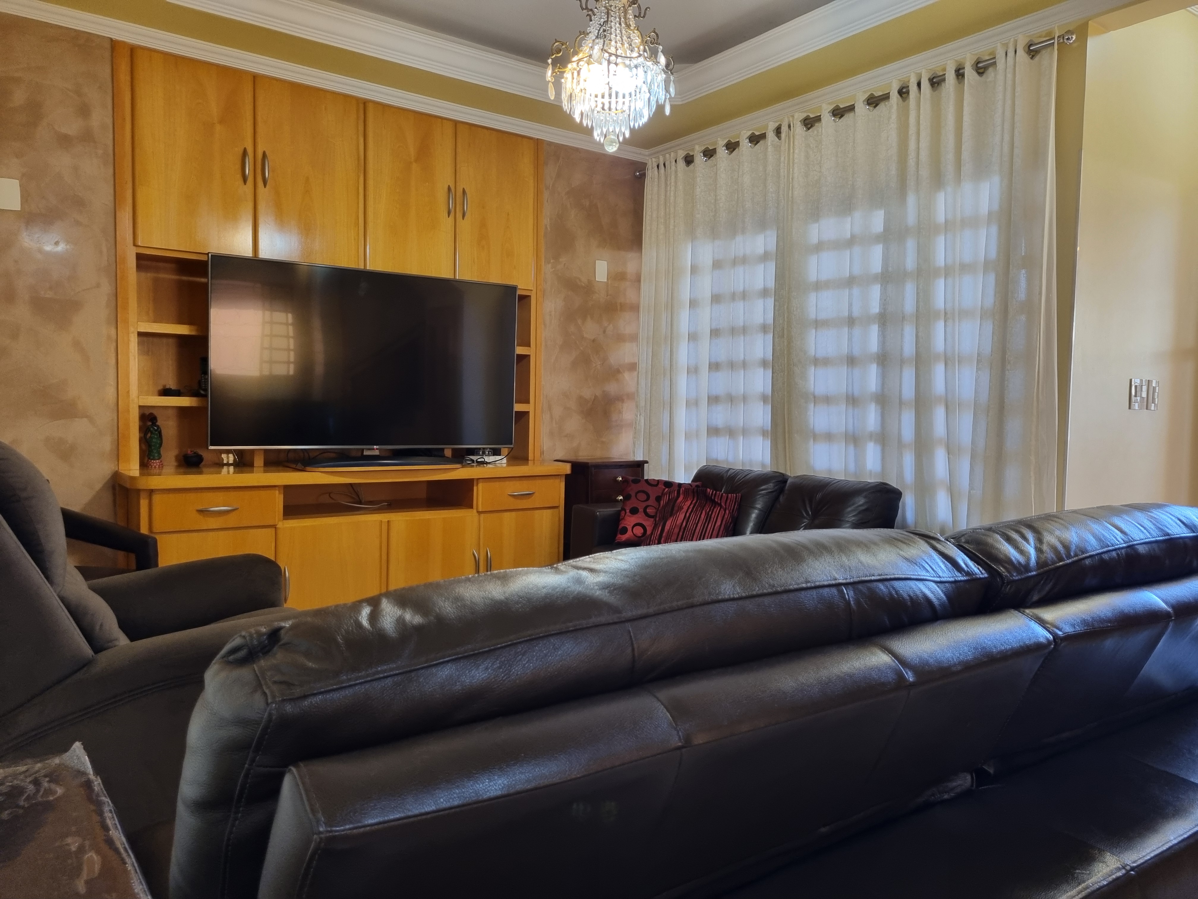 Imagem Sobrado com 3 Quartos à Venda ou Temporada, 266 m²em Vila Planalto - Campo Grande