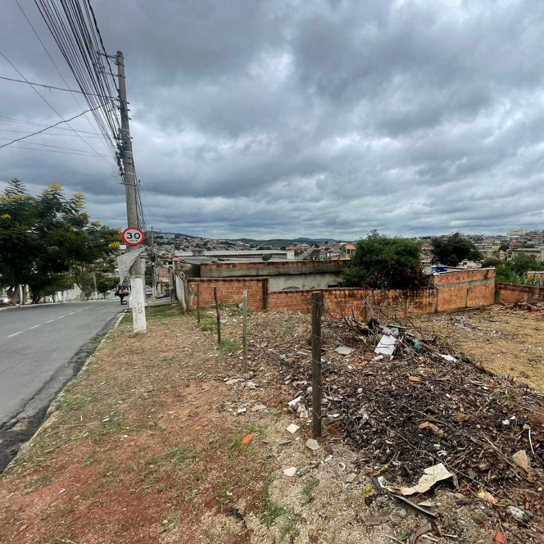 Imagem Terreno à Venda, 360 m²em Veneza - Ribeirão das Neves
