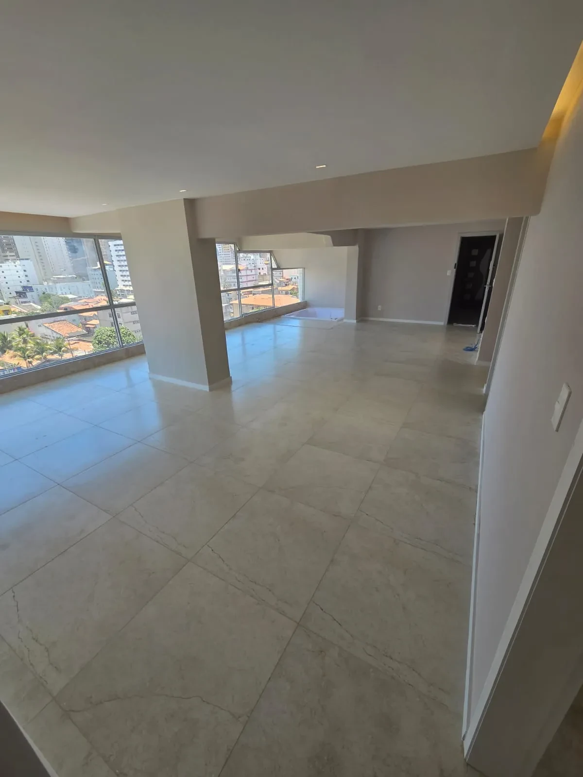 Foto do imóvel: Apartamento com 3 Quartos à Venda, 182 m² em Praia de Iracema - Fortaleza