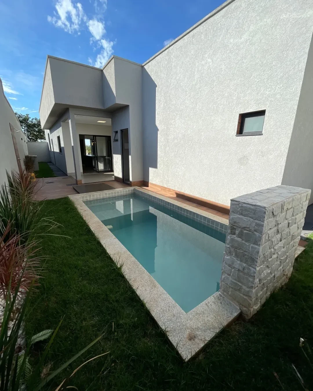 Imagem Casa de Condomínio com 4 Quartos à Venda, 180 metro em Terras Alpha Residencial 1 - Senador Canedo