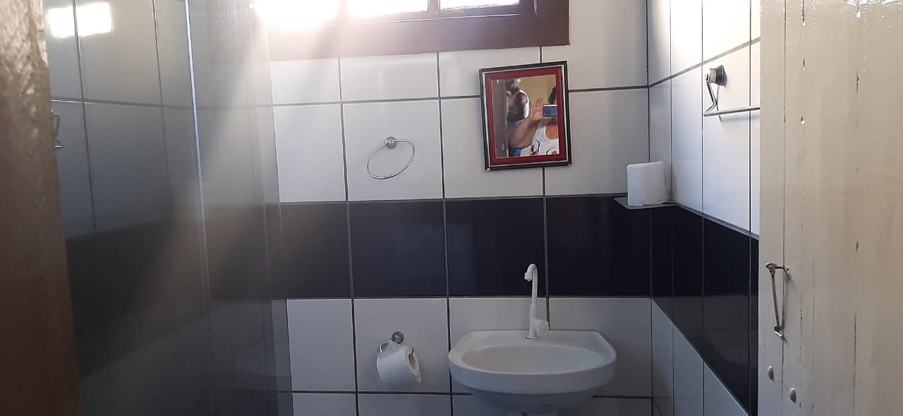 Imagem Casa com 4 Quartos à Venda ou Locação, 134 m² em  - Nova Viçosa