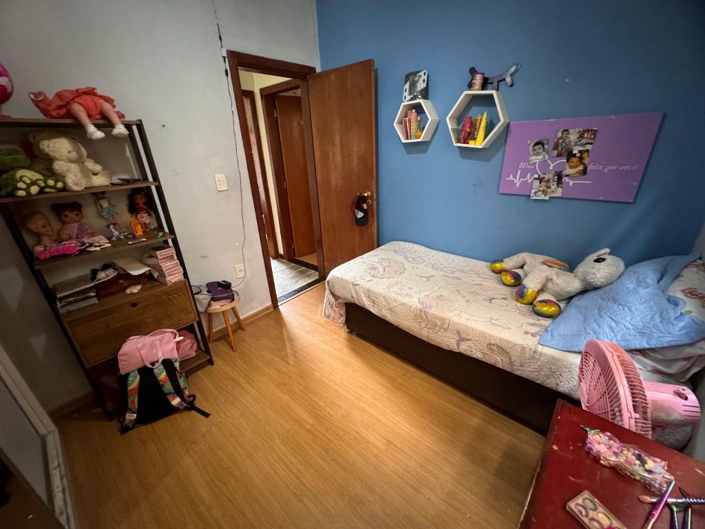 Imagem Casa com 4 Quartos à Venda, 249 m² em Tijuca - Contagem
