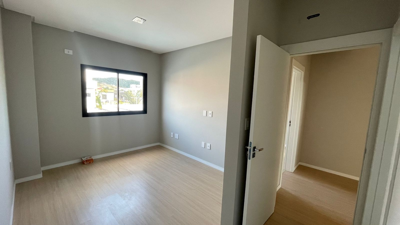 Imagem Sobrado com 3 Quartos à Venda, 124 m²em Centro - Camboriú