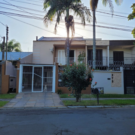 Casa com 3 Quartos à Venda,  em Cristo Rei - São Leopoldo