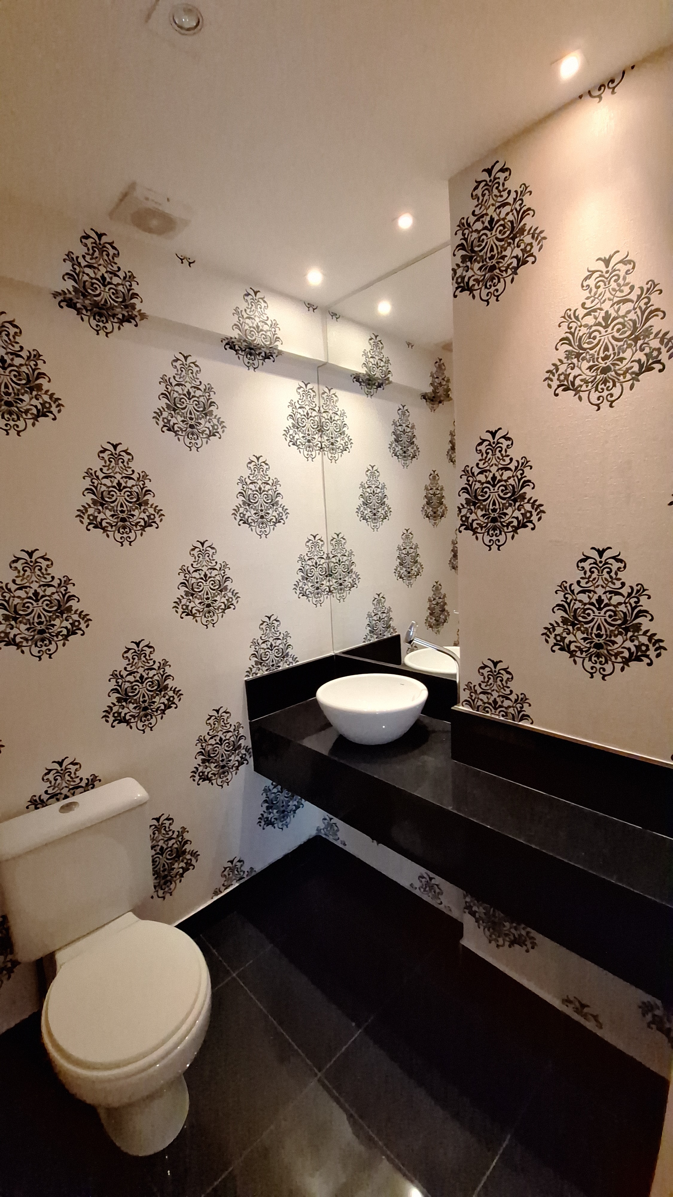 Imagem Apartamento com 3 Quartos à Venda, 85 m²em Jardim Tupanci - Barueri