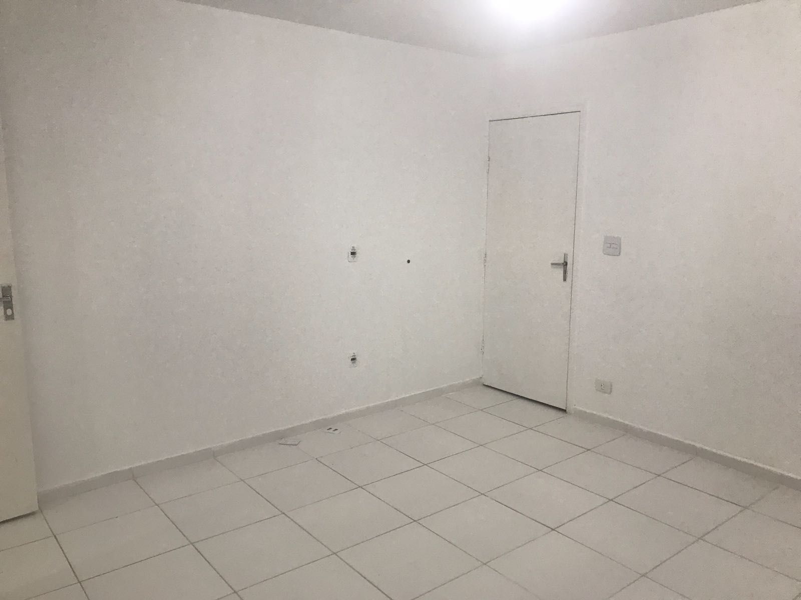 Casa com 1 Quarto para Alugar, 57 m²em Jardim Itália - São Paulo