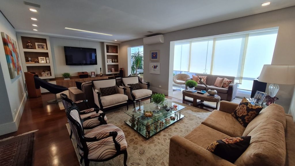 Apartamento com 4 Quartos à Venda, 210 m²em Indianópolis - São Paulo