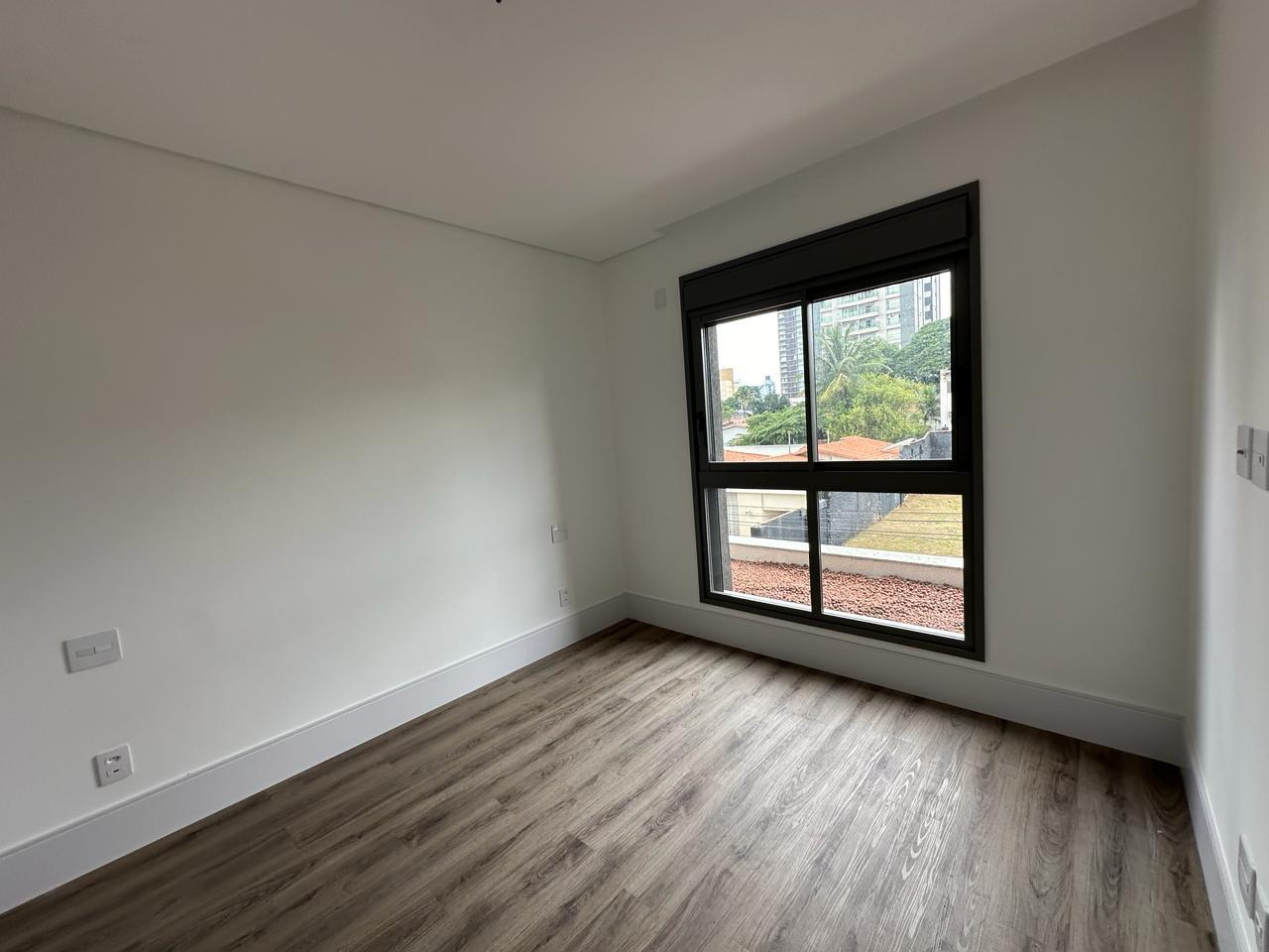 Imagem Apartamento com 4 Quartos à Venda, 317 m²em Cambuí - Campinas