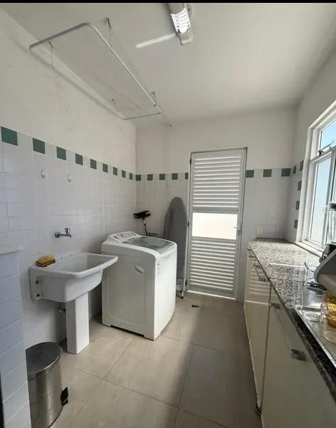 Imagem Cobertura com 4 Quartos à Venda, 200 metros em Alto - Teresópolis