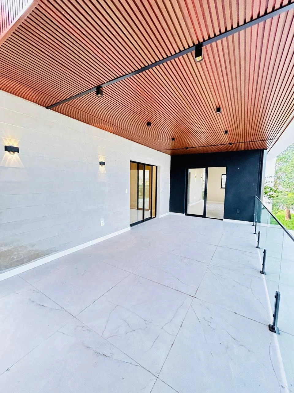 Foto do imóvel: Casa de Condomínio com 4 Quartos à Venda, 400 m² em Centro - Eusébio