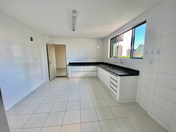 Imagem Apartamento com 4 Quartos à Venda, 240 m² em Nazaré - Belém