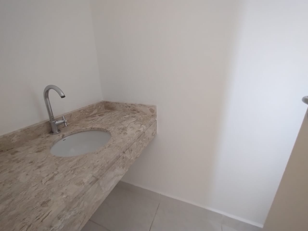 Imagem Casa de Condomínio com 3 Quartos para Alugar, 105 m²em Paisagem Renoir - Cotia