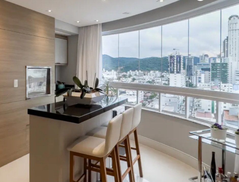 Apartamento com 3 Quartos à Venda, 121 m²em Centro - Balneário Camboriú