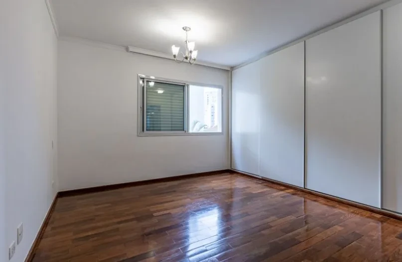 Imagem Apartamento com 3 Quartos à Venda, 140 m² em Moema - São Paulo