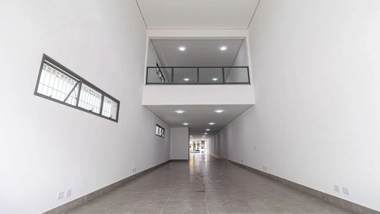 Foto do imóvel: Loja à Venda ou Locação, 550 m² em Vila Mathias - Santos