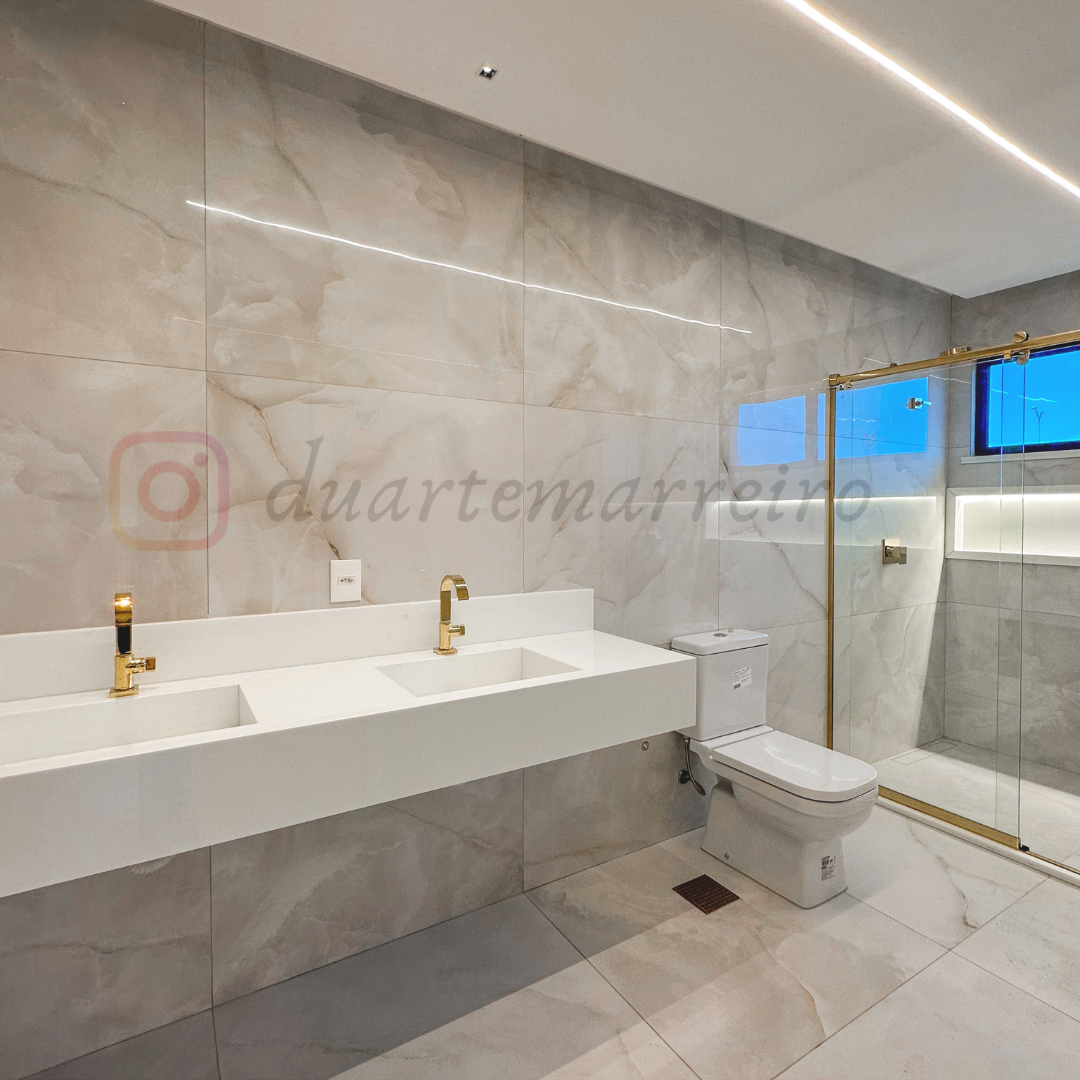 Imagem Casa de Condomínio com 5 Quartos à Venda, 388 m²em Cidade Alpha - Eusébio