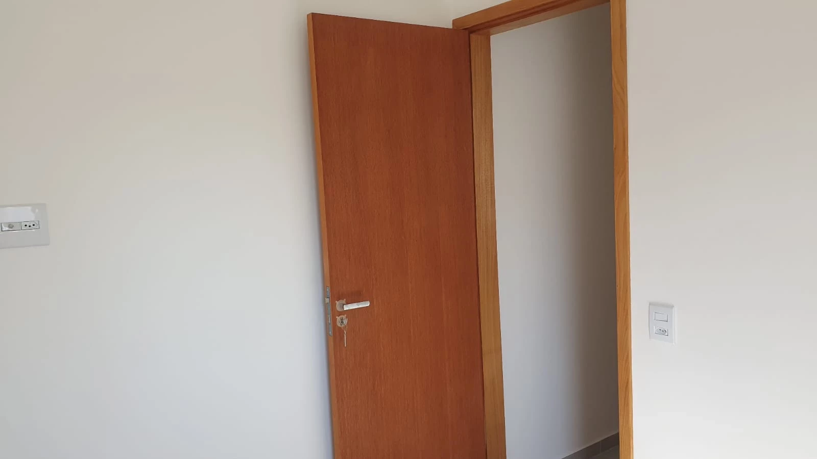 Imagem Apartamento com 2 Quartos para Alugar, 55 m² em Vila Iris - Guarulhos