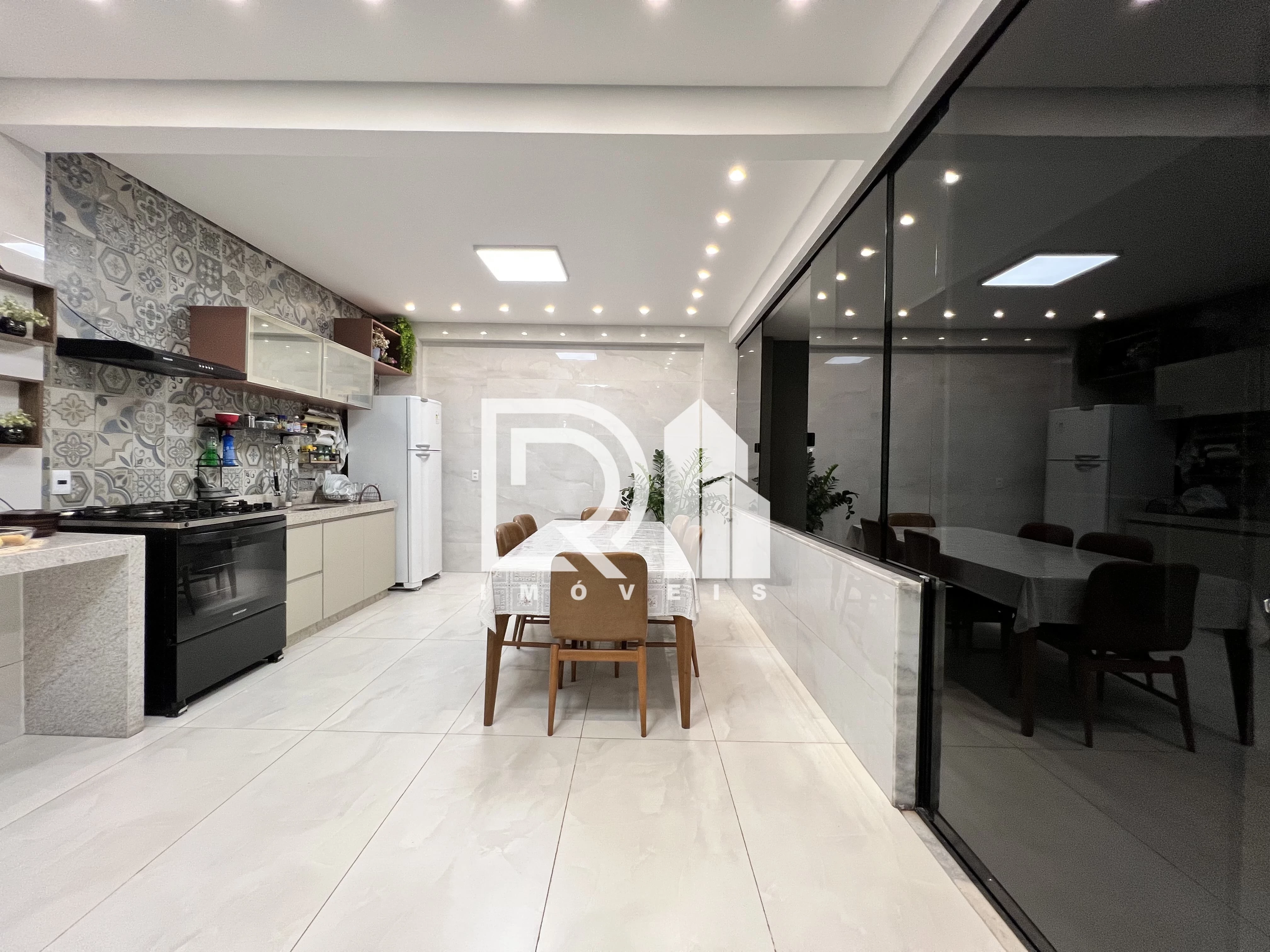 Imagem Casa com 3 Quartos à Venda, 380 m² em Guará II - Brasília