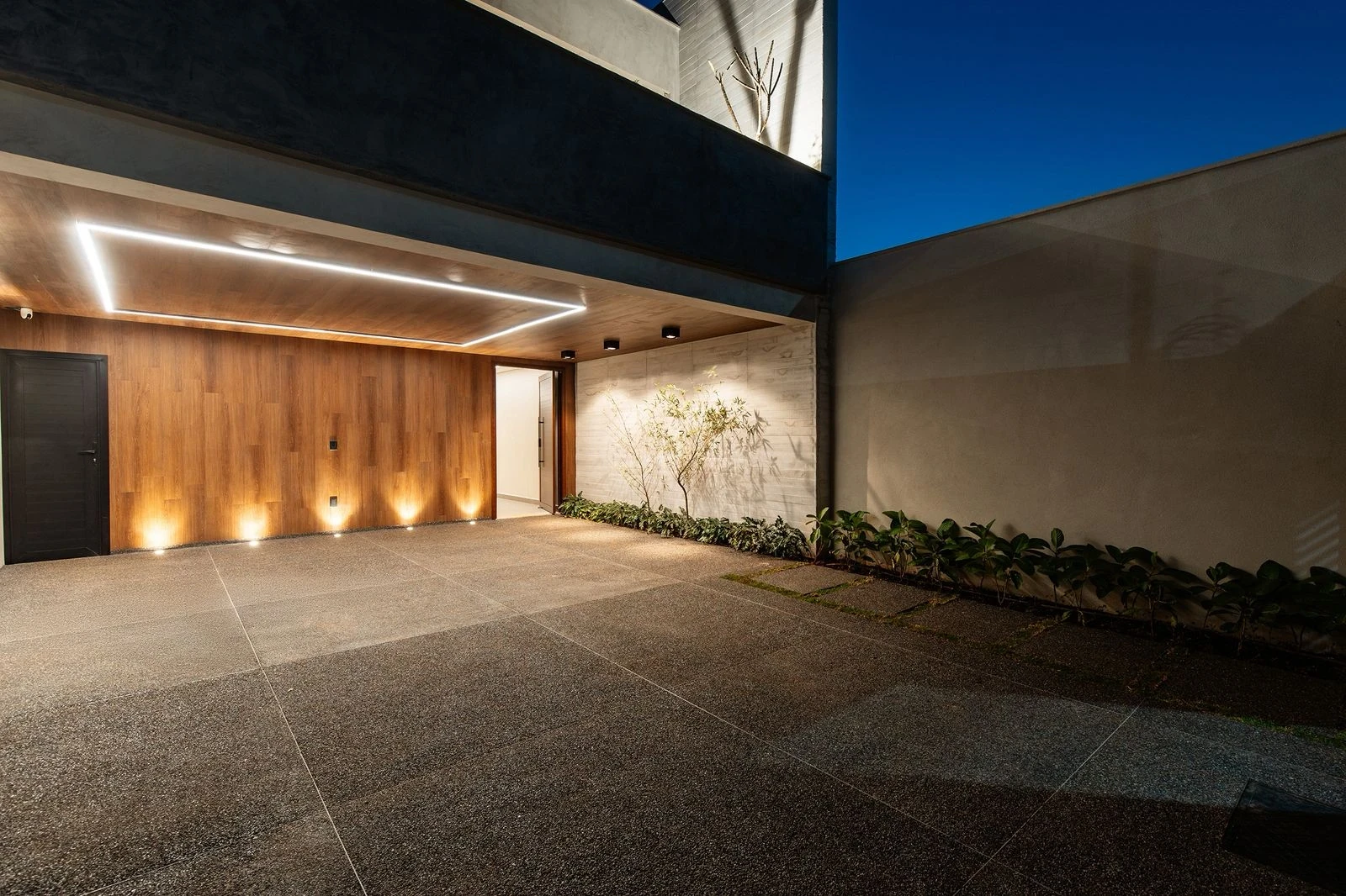 Imagem Sobrado com 3 Quartos à Venda, 217 m² em Jardim América - Goiânia