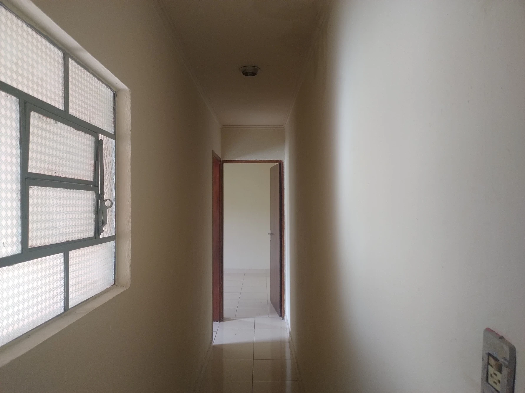 Foto do imóvel: Casa com 2 Quartos para Alugar, 55 m² em Jardim Independência - Jacareí