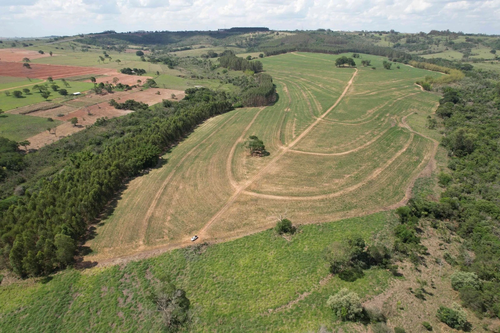 Imagem Fazenda à Venda, 138 HA em Área Rural de Echaporã - Echaporã
