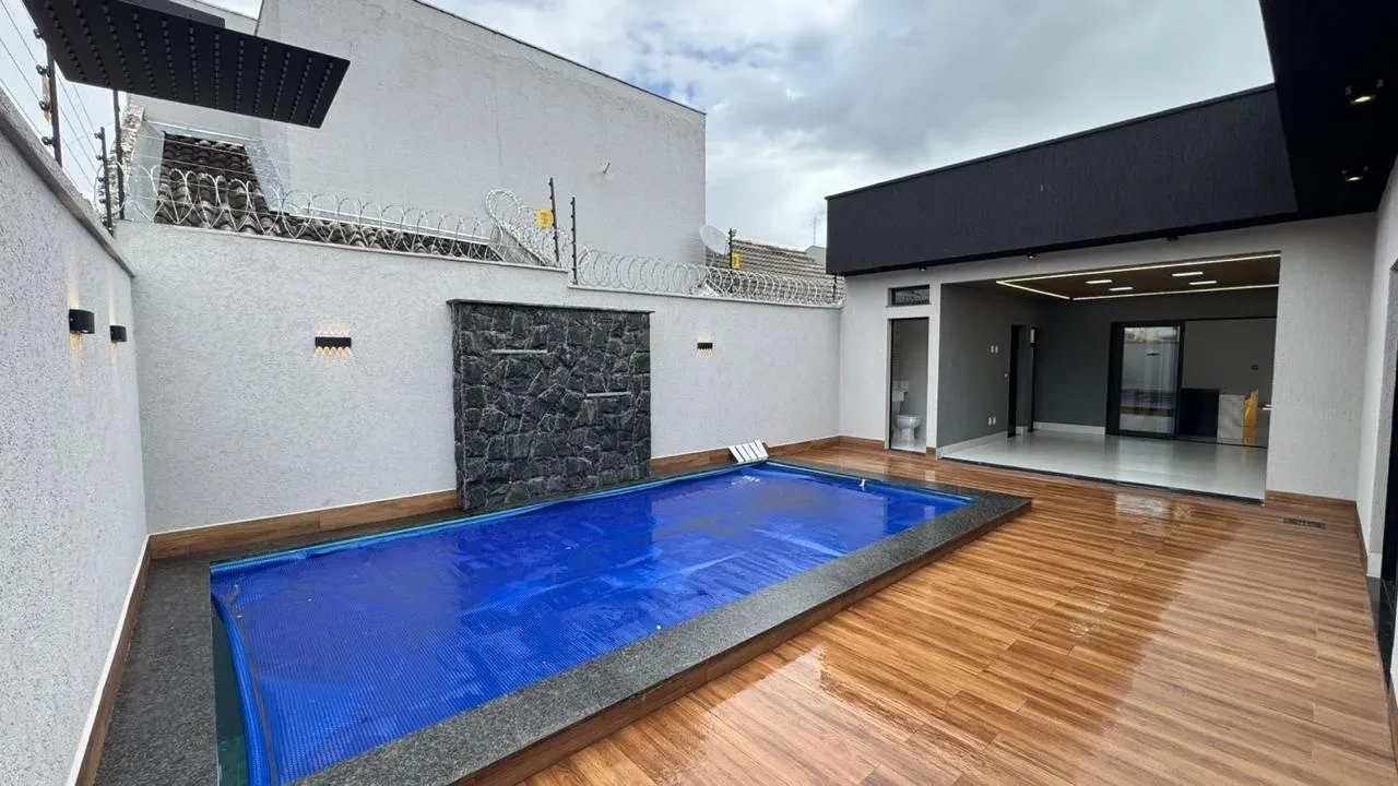 Imagem Casa com 4 Quartos à Venda, 223 metro em Moinho dos Ventos - Goiânia