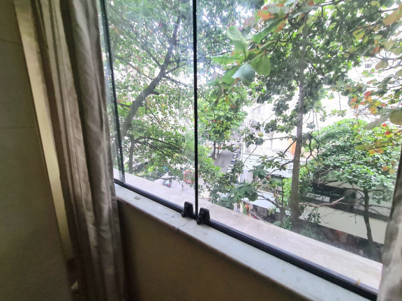 Imagem Apartamento com 2 Quartos à Venda,  em Copacabana - Rio de Janeiro