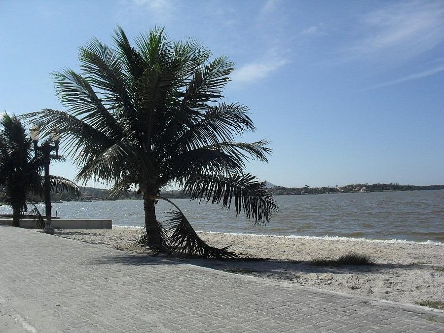 Imagem Casa com 2 Quartos à Venda, 250 m²em Centro (Iguabinha) - Araruama