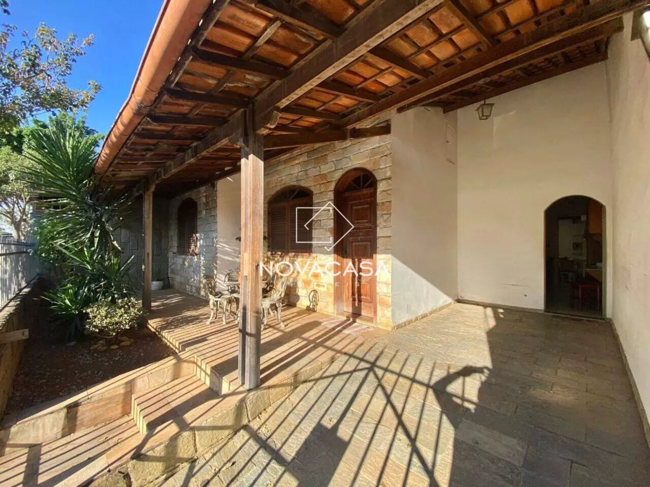 Imagem Casa com 2 Quartos à Venda, 90 m² em Planalto - Belo Horizonte