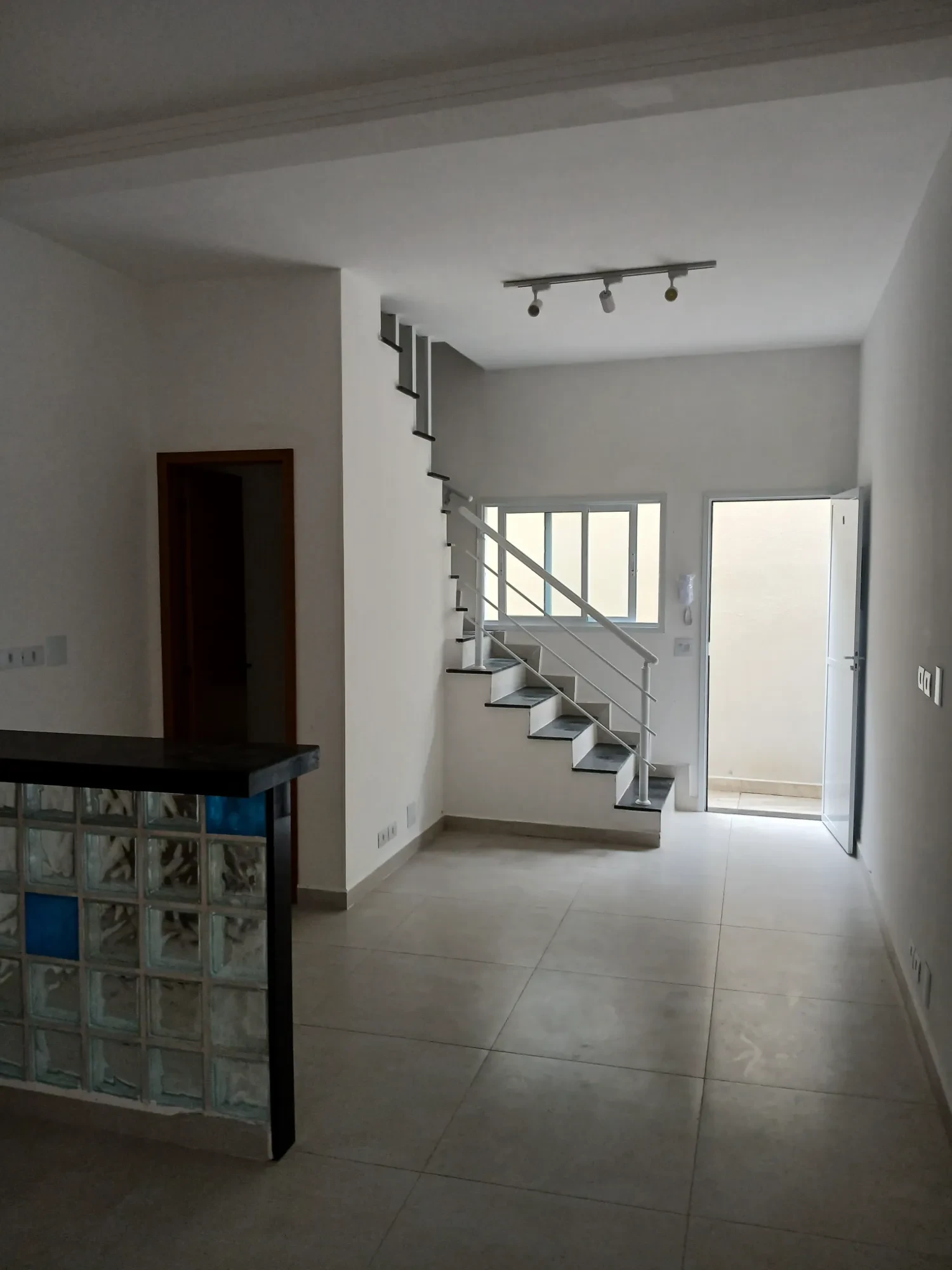 Imagem Casa de Condomínio com 2 Quartos à Venda, 52 m² em Aviação - Praia Grande