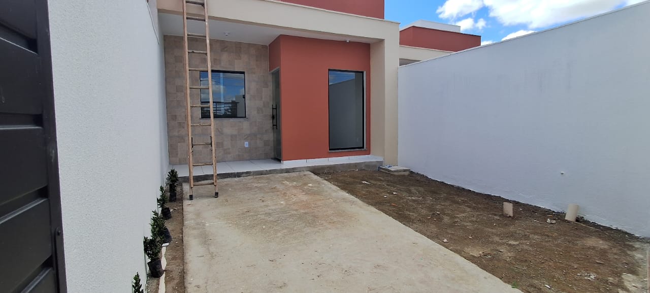 Foto do imóvel: Casa com 2 Quartos à Venda, 65.130 m² em Novo Horizonte - Feira de Santana