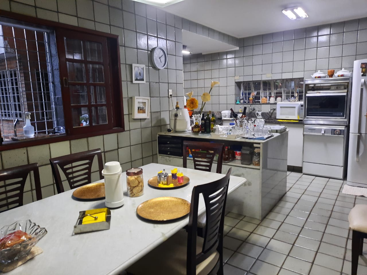 Foto do imóvel: Casa com 4 Quartos à Venda ou Locação, 400 m² em Ilha do Leite - Recife