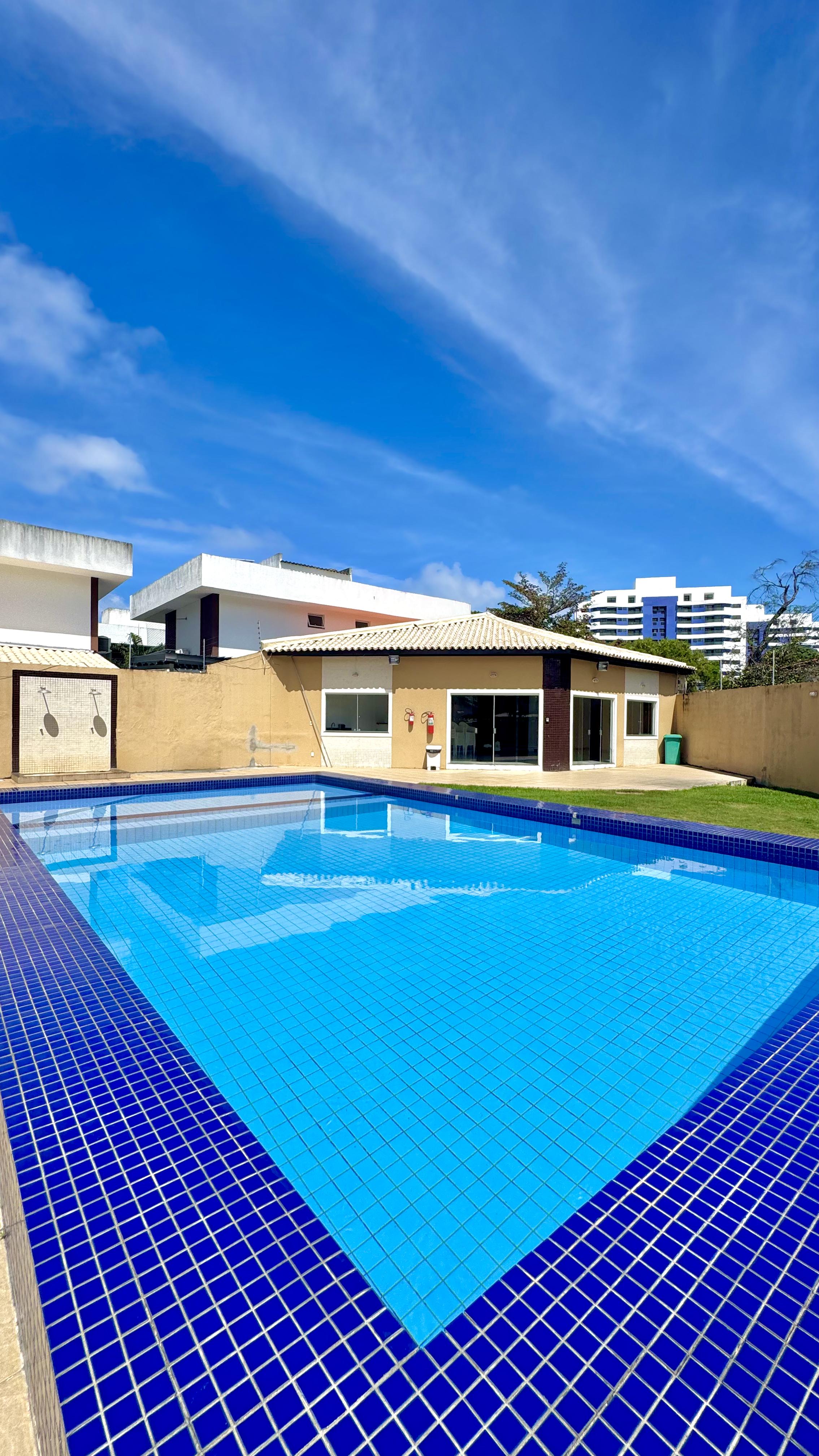 Imagem Casa de Condomínio com 5 Quartos à Venda, 320 m² em Buraquinho - Lauro de Freitas