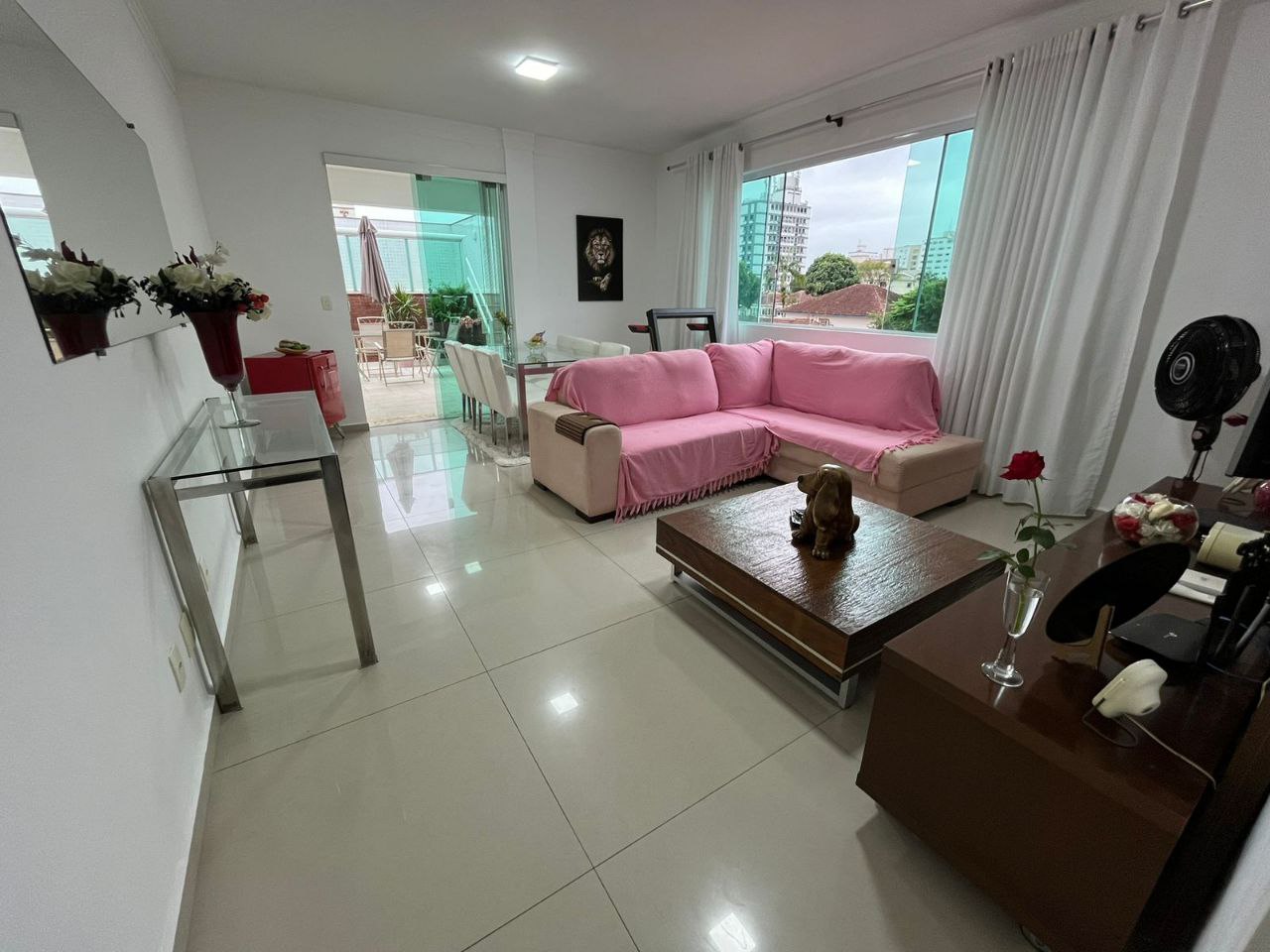 Foto do imóvel: Casa com 4 Quartos à Venda, 239 metros em Embaré - Santos