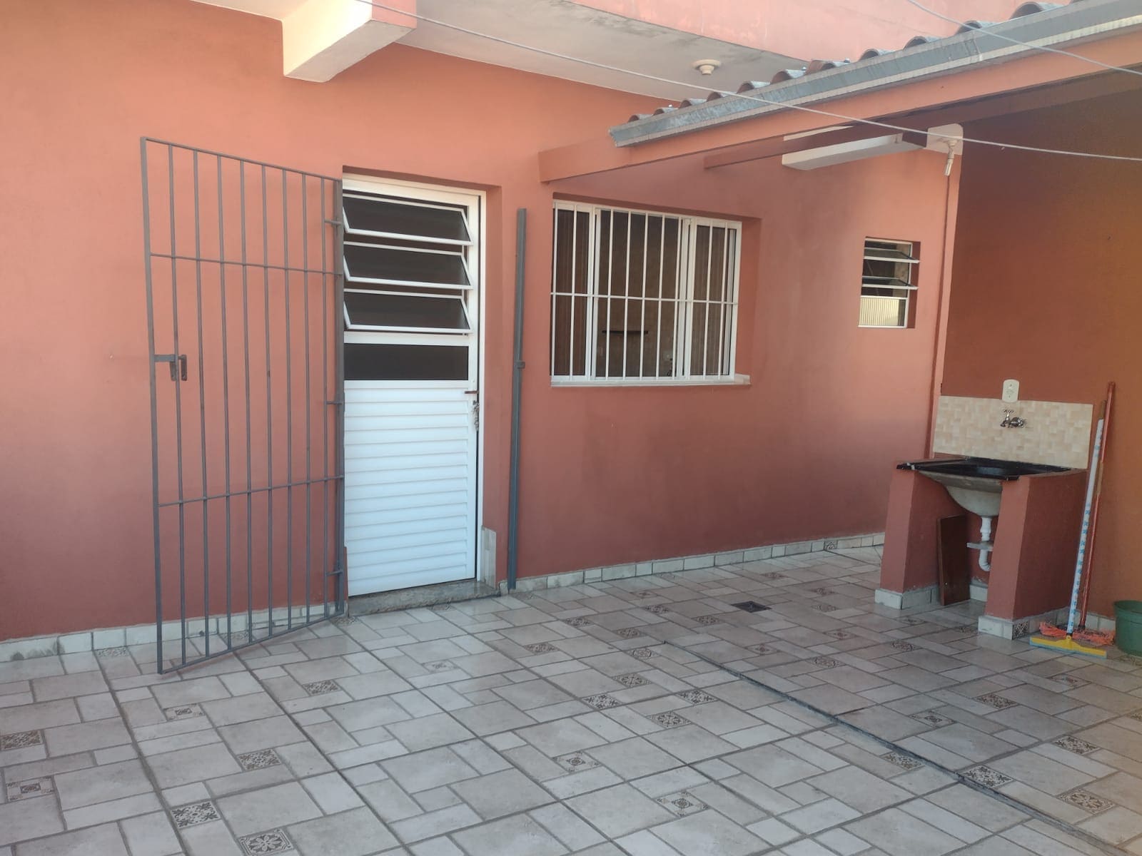 Imagem Casa com 10 Quartos à Venda, 373 m² em Jardim Botucatu - São Paulo