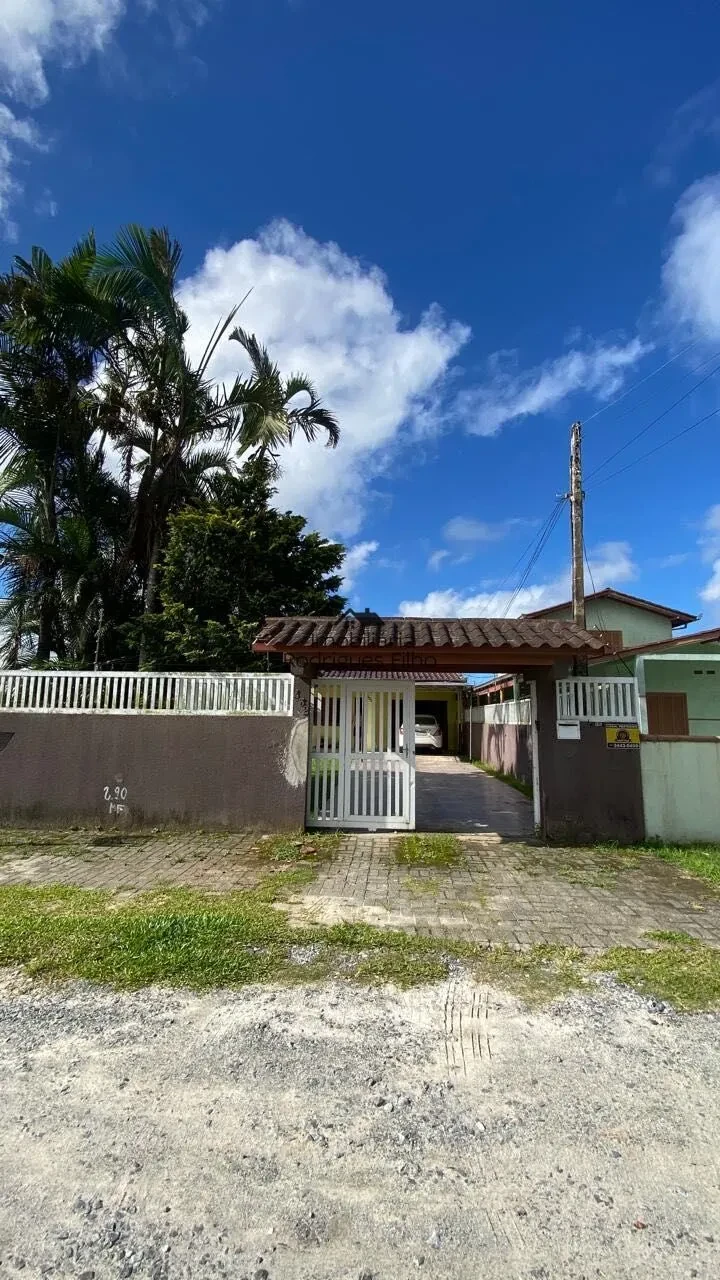 Imagem Casa com 3 Quartos à Venda, 154 m² em Barra do Saí - Itapoá