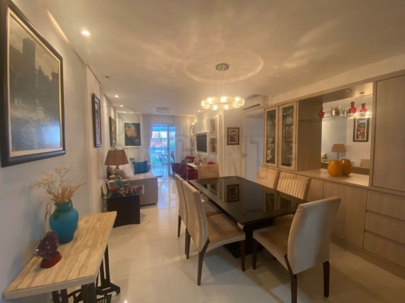 Imagem Apartamento com 2 Quartos à Venda, 101 m² em Centro - Florianópolis