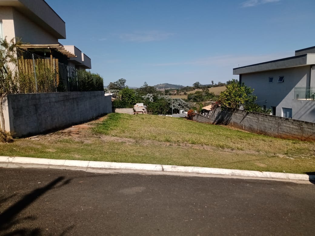 Imagem Terreno em Condomínio à Venda, 600 m²em Curitibanos - Bragança Paulista