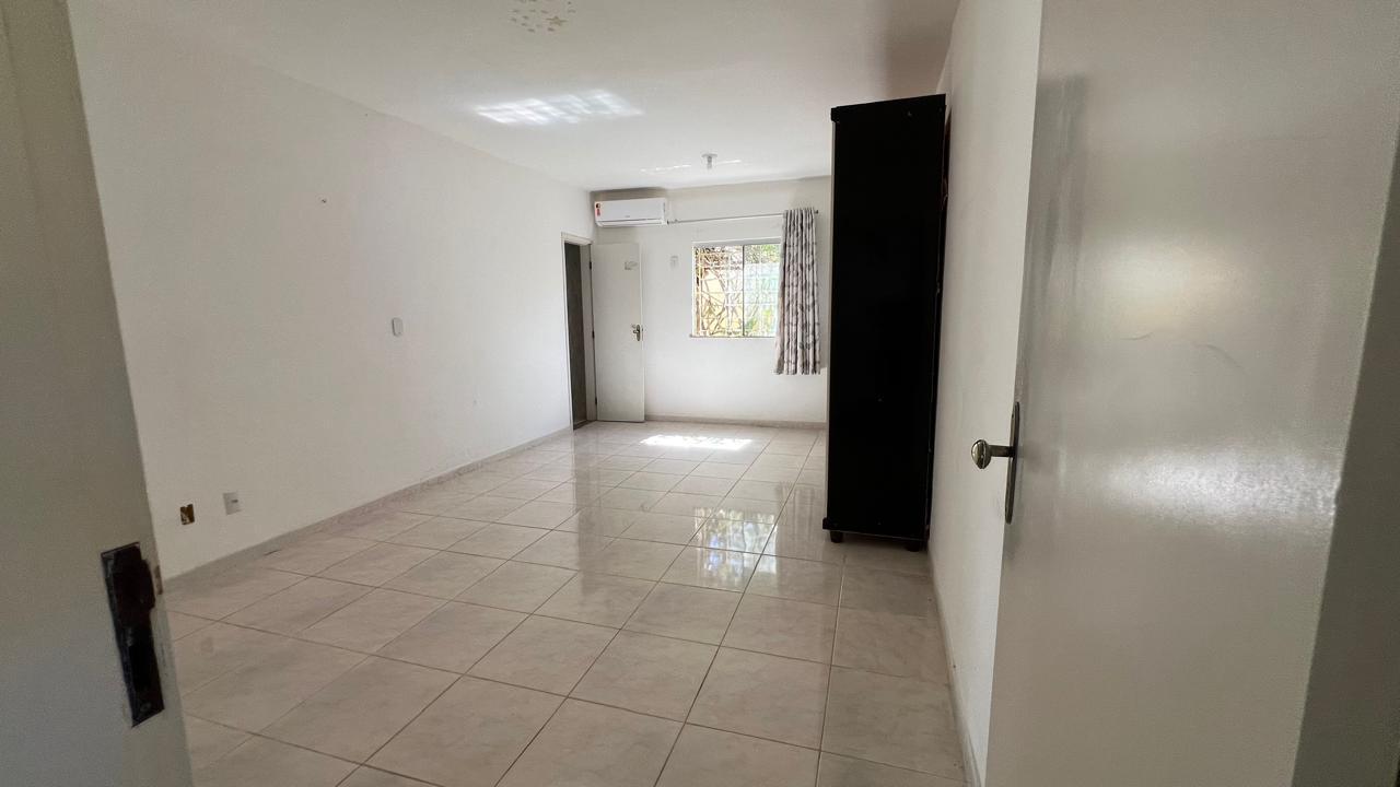 Imagem Casa de Condomínio com 3 Quartos para Alugar, 200 m²em Buraquinho - Lauro de Freitas