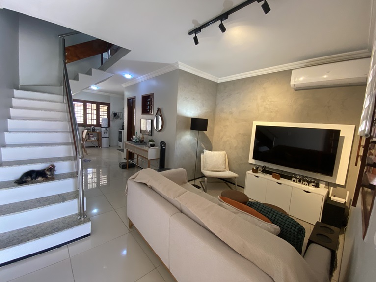 Imagem Casa com 2 Quartos à Venda, 100 m² em Messejana - Fortaleza