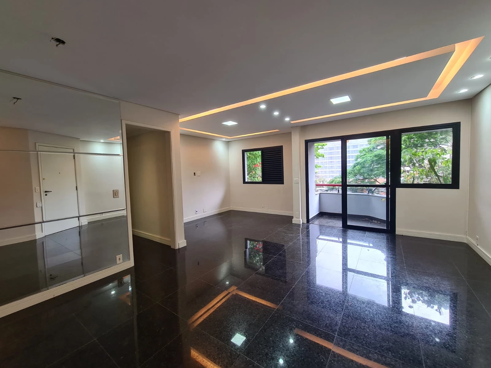 Apartamento com 3 Quartos à Venda ou Locação, 81 m² em Vila Clementino - São Paulo