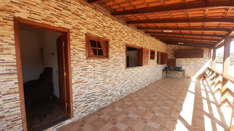 Imagem Casa com 2 Quartos à Venda, 180 m² em Planalto - Mateus Leme