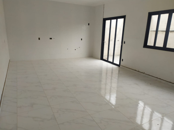 Casa com 2 Quartos à Venda,  em Nova Jaguariúna - Jaguariúna