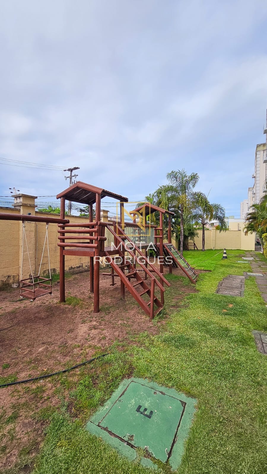 Imagem Casa de Condomínio com 3 Quartos à Venda, 120 m² em Engenheiro Luciano Cavalcante - Fortaleza